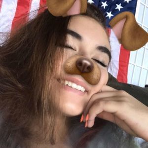 Meet your Posher, Zoe